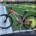 L18. Trek MT220 bicycle. 